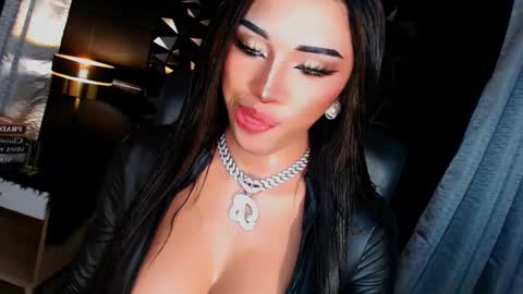 My bella 3 online show from 10/08/25, 09:07