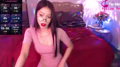 Snapshot of urgoddessofsex chatting on 01/25/25, 08:00 angela online show from 01/25/25, 08:00