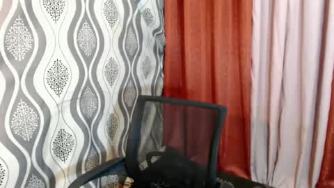 xian online show from 12/13/24, 01:59