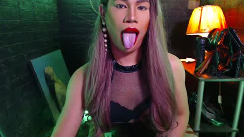 queen norelle online show from 12/10/24, 10:16