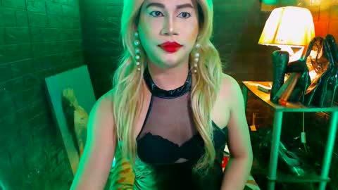 queen norelle online show from 01/02/25, 10:22