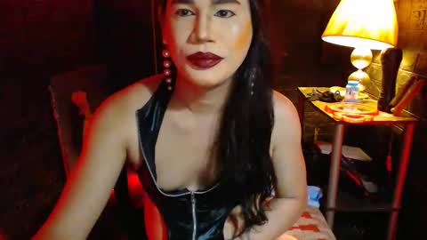 Snapshot of urhardcockqueenxxx chatting on 12/18/25, 09:21 queen norelle online show from 12/18/25, 09:21