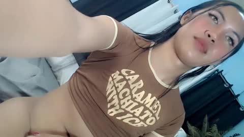 Snapshot of urhot_fcking_zoey chatting on 01/19/25, 11:53 zoey noir online show from 01/19/25, 11:53