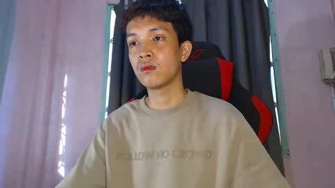 Snapshot of urhot_johny chatting on 04/07/26, 10:42 urhot_johny online show from 04/07/26, 10:42