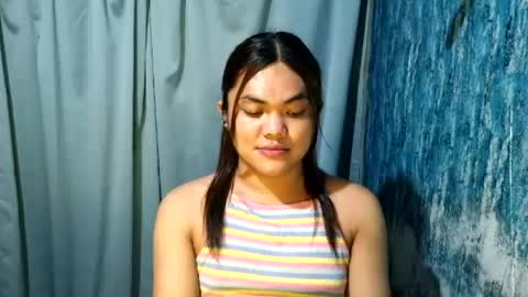 Snapshot of urhottie_bella chatting on 07/11/26, 06:43 urhottie_bella online show from 07/11/26, 06:43