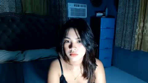 Snapshot of urlady_mia chatting on 07/17/26, 11:50 Mia online show from 07/17/26, 11:50
