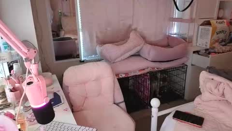 urlittlefilipina online show from 11/11/25, 02:50