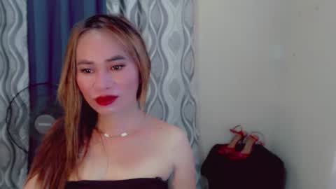 Snapshot of urlovely_che chatting on 05/18/26, 05:02 urlovely_che online show from 05/18/26, 05:02