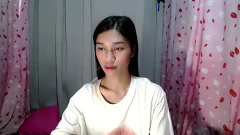 urloverjasmine_xx online show from 04/15/26, 11:39