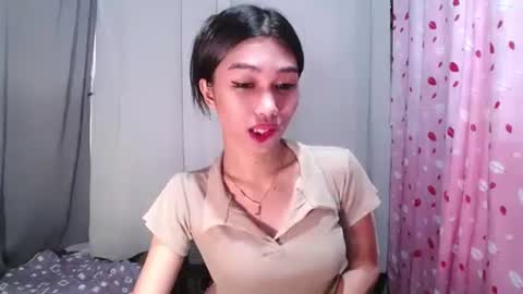 urloverjasmine_xx online show from 05/14/26, 12:12