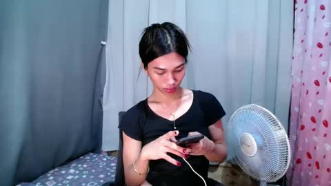 urloverjasmine_xx online show from 05/15/26, 11:12