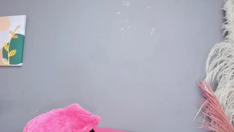 Love online show from 03/18/26, 09:51