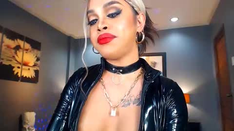 UrMajestyTyra online show from 12/26/24, 07:56