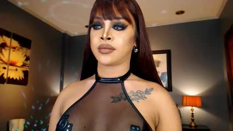 Snapshot of urmajestytyra chatting on 11/26/25, 01:50 UrMajestyTyra online show from 11/26/25, 01:50