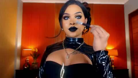 Snapshot of urmajestytyra chatting on 07/06/26, 12:51 UrMajestyTyra online show from 07/06/26, 12:51
