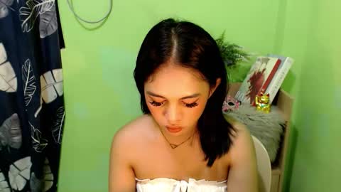 urmystical_sofie online show from 10/22/25, 01:00