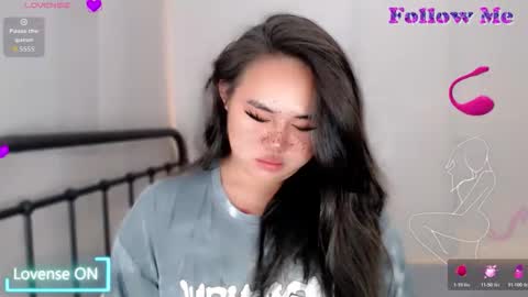 Snapshot of urnaughty_ceciliaxxx chatting on 11/27/25, 03:47 cecilia online show from 11/27/25, 03:47