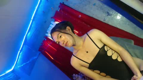 Snapshot of urnaughty_kim chatting on 03/11/25, 05:49 Kim online show from 03/11/25, 05:49