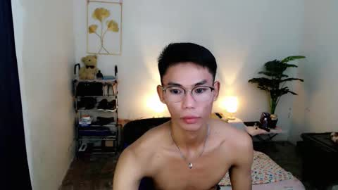 Rence online show from 10/13/25, 02:33