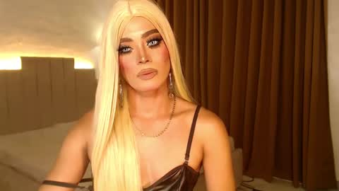 Snapshot of urnauthy_ciliaxxx chatting on 02/03/25, 11:53 cecilia online show from 02/03/25, 11:53