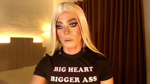 Snapshot of urnauthy_ciliaxxx chatting on 02/04/25, 11:16 cecilia online show from 02/04/25, 11:16