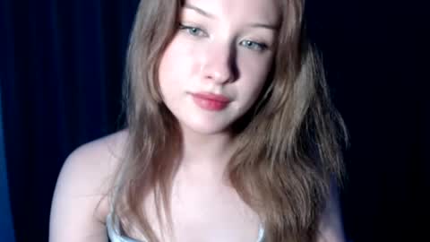 Snapshot of uroxygen chatting on 04/13/26, 06:35 Mary online show from 04/13/26, 06:35