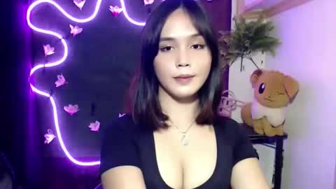 Snapshot of urpinay_pia chatting on 10/11/25, 11:03 Pia online show from 10/11/25, 11:03
