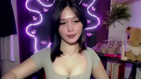 Snapshot of urpinay_pia chatting on 10/26/25, 09:10 Pia online show from 10/26/25, 09:10