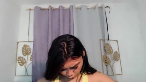 urpinay_sandra69 online show from 04/17/26, 01:25
