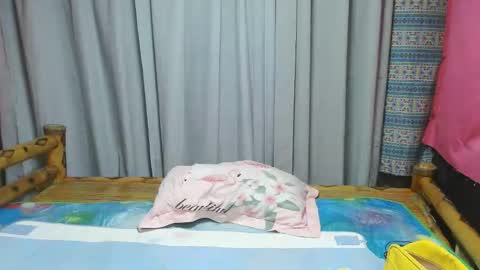 urpinay_singlemother online show from 03/18/26, 02:37