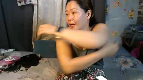 urpinay_singlemother online show from 06/06/26, 10:42