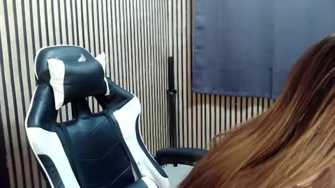 Snapshot of urpinaycutie chatting on 01/08/25, 12:26 urpinaycutie online show from 01/08/25, 12:26