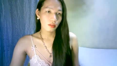 queen julia not into CHEAPGUY online show from 01/07/25, 12:41