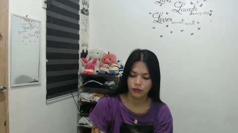 Snapshot of urpreciouspinayxxx chatting on 12/29/24, 03:44 hi im kim online show from 12/29/24, 03:44