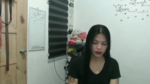 Snapshot of urpreciouspinayxxx chatting on 02/06/25, 11:10 hi im kim online show from 02/06/25, 11:10