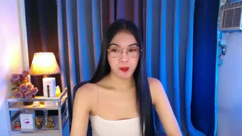 Snapshot of urpretty_nix chatting on 12/14/25, 10:20 Nix online show from 12/14/25, 10:20