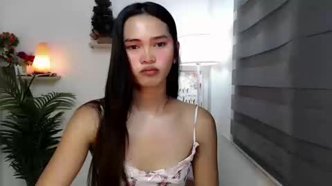 ursandra_xx online show from 10/19/25, 05:08