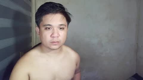 Snapshot of urscott_asiandestroyer chatting on 02/25/26, 05:44 Miguel online show from 02/25/26, 05:44