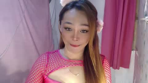 TYRA online show from 11/06/25, 08:48