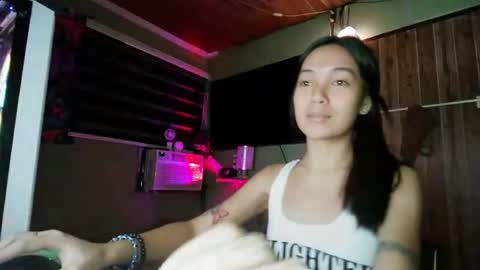 Snapshot of ursexymayhem1 chatting on 10/19/25, 11:44 Ursexymayhem online show from 10/19/25, 11:44