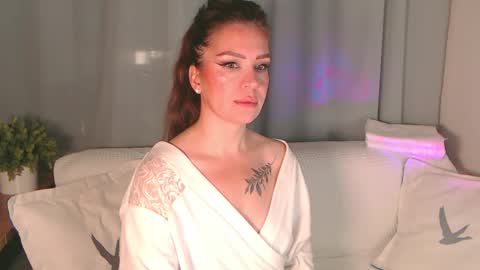 Silvia online show from 11/03/25, 05:20