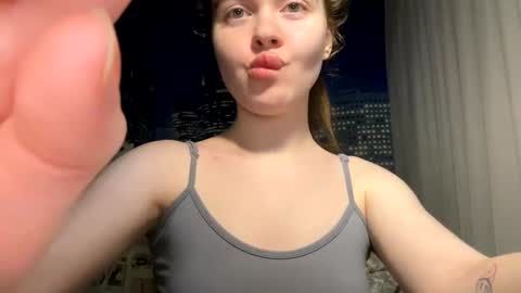 Hannah online show from 12/31/24, 02:14