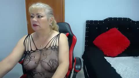 Eveling Blanco  online show from 05/12/26, 02:08