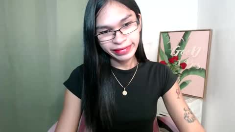 Snapshot of ursweet_zeviixx chatting on 10/11/25, 08:46 ursweet_zeviixx online show from 10/11/25, 08:46