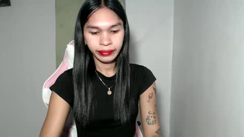 ursweet_zeviixx online show from 11/17/25, 07:58