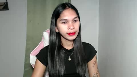 ursweet_zeviixx online show from 11/19/25, 08:47