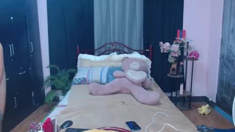 UrSweetBbGirl online show from 05/06/26, 06:30