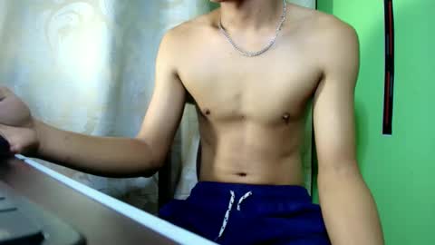 Snapshot of ursweetfucker_kimeya69 chatting on 10/29/25, 10:55 ursweetfucker_kimeya69 online show from 10/29/25, 10:55