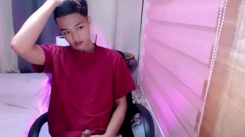 Snapshot of urtwinkjinwoo chatting on 10/23/25, 01:49 JC online show from 10/23/25, 01:49