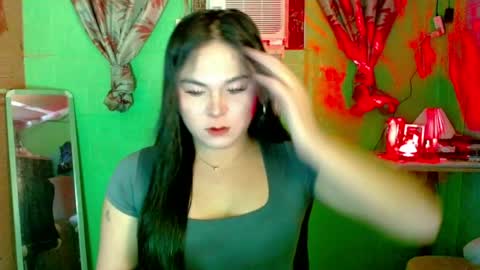 YOURGIRLCAMILLA online show from 05/14/26, 09:05